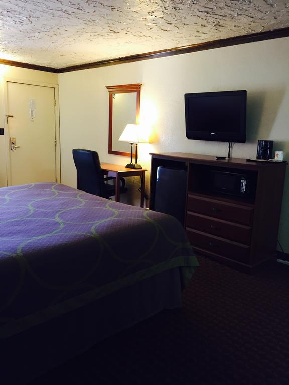 Hotel Super 8 By Wyndham 2*